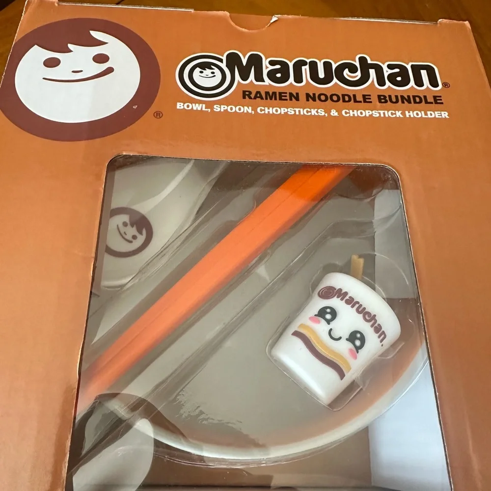 Maruchan Ramen Noodle Bowls BundleTake Out Bowl With Chopsticks Collectible